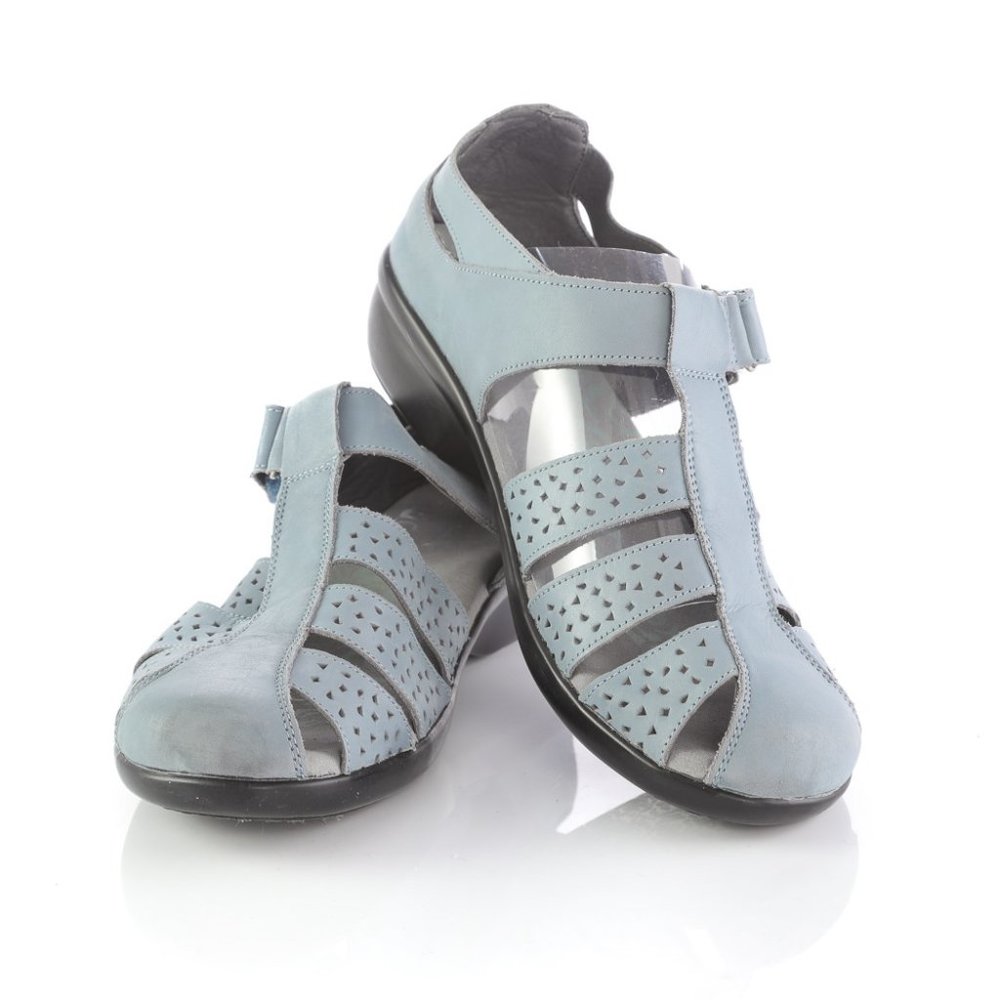 Propet Blue Leather Cut Out Closed Toe Sandals